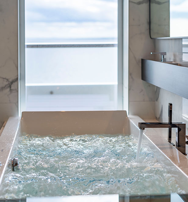 Spa Suite Bathroom, Scenic Eclipse I
